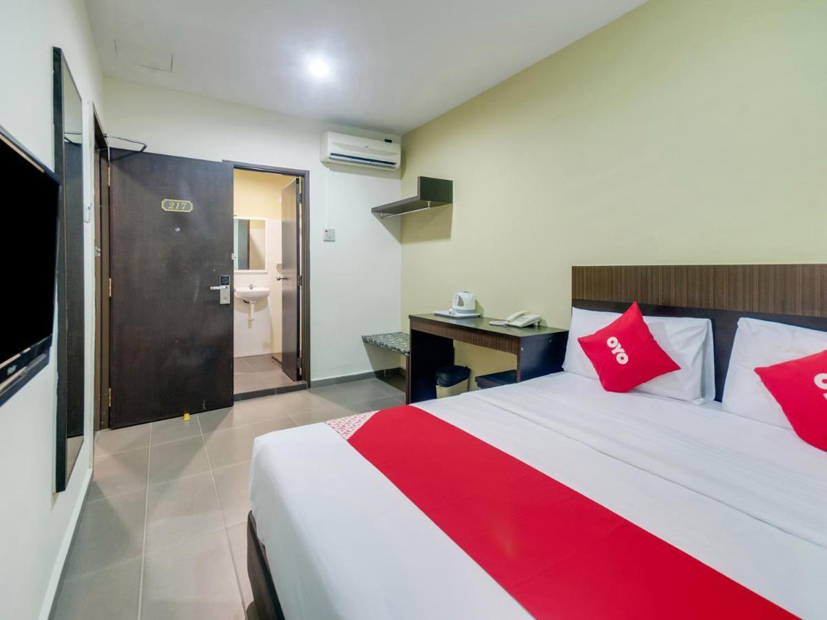 OYO 89948 Hotel Masai Utama Johor Bahru Bagian luar foto
