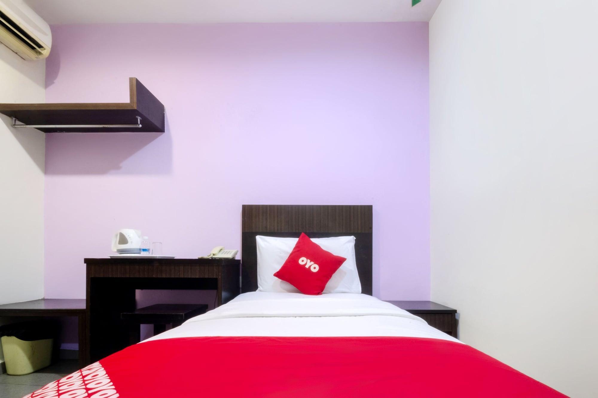 OYO 89948 Hotel Masai Utama Johor Bahru Bagian luar foto